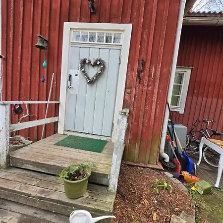 Private In A 250 Years Old House *